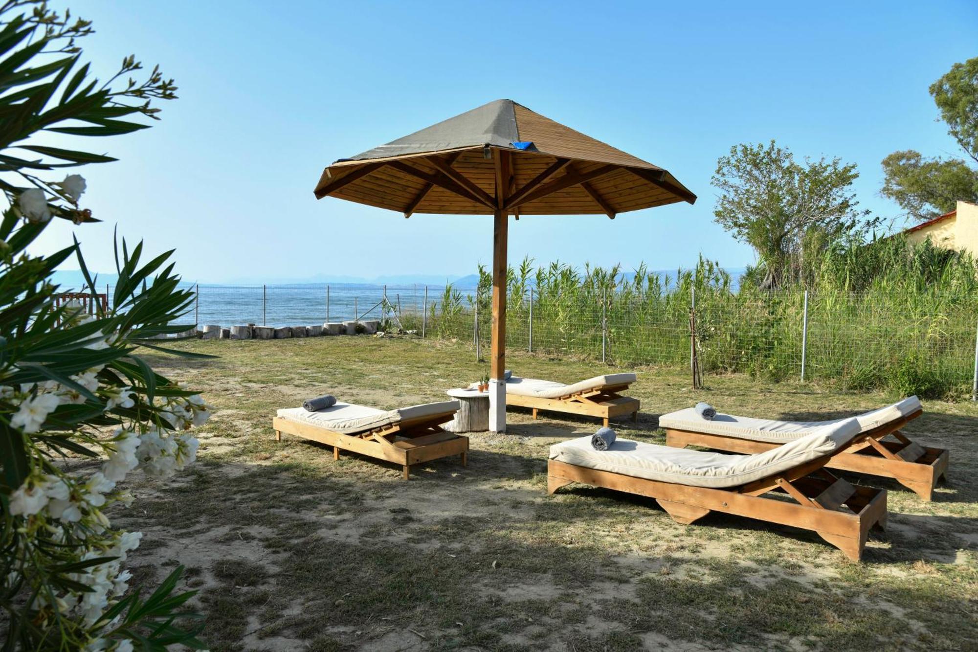 Vasilikis Sea House Villa Lefkimmi  Bagian luar foto