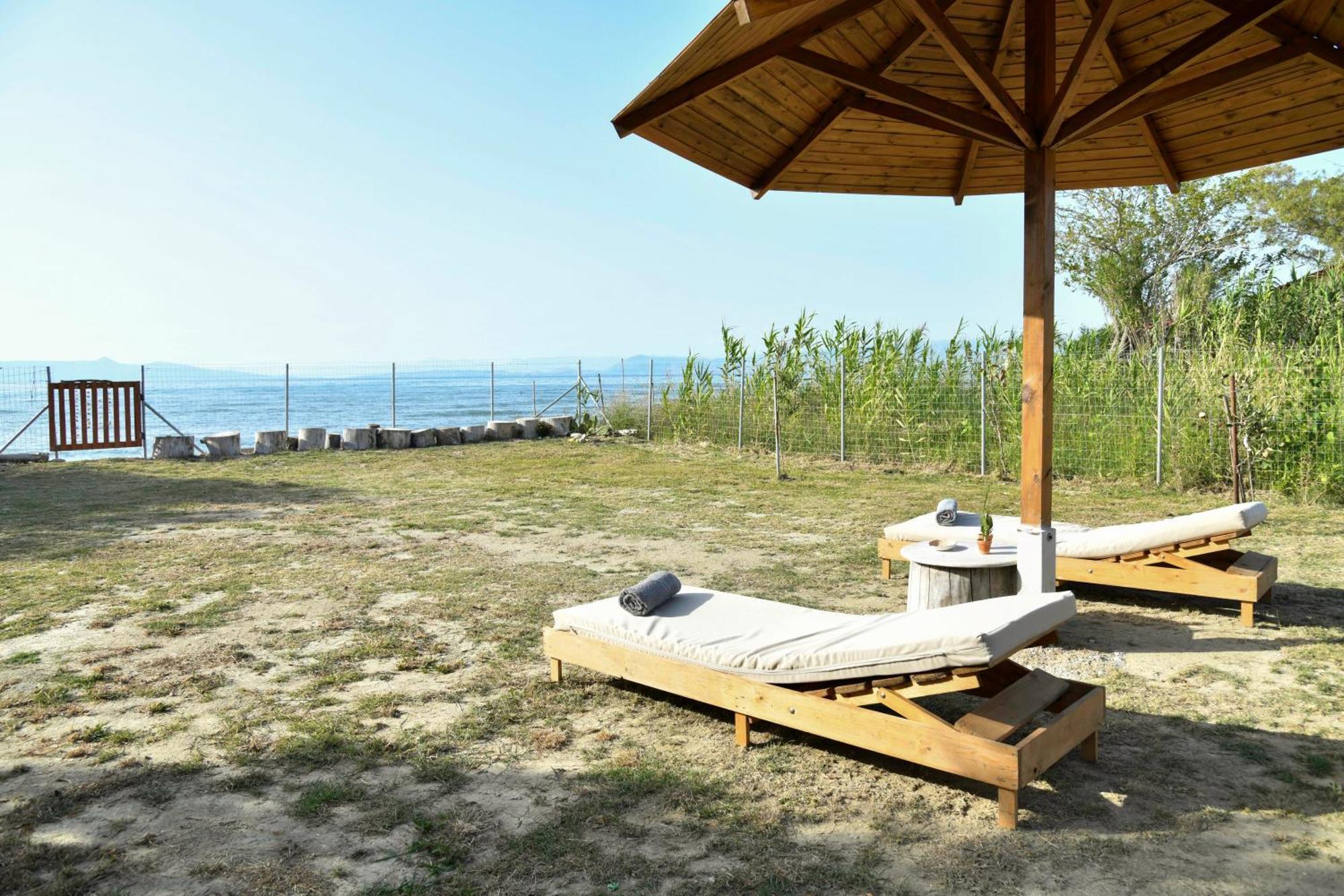 Vasilikis Sea House Villa Lefkimmi  Bagian luar foto